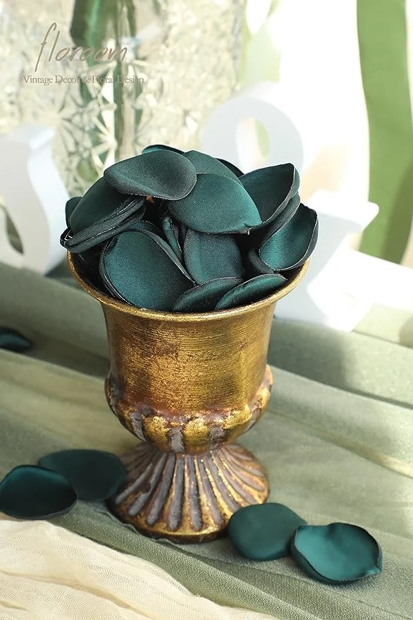 300pcs Rose Petals Faux Silk Flower Petals