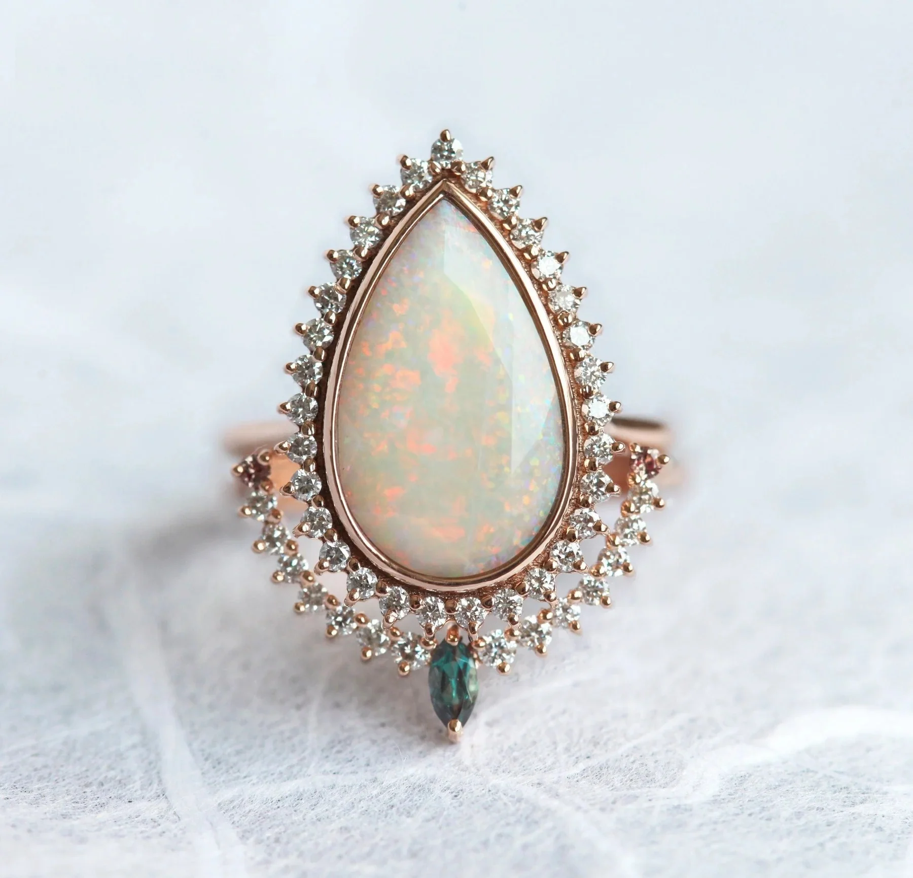 Capucinne Beatriz Opal Ring Set