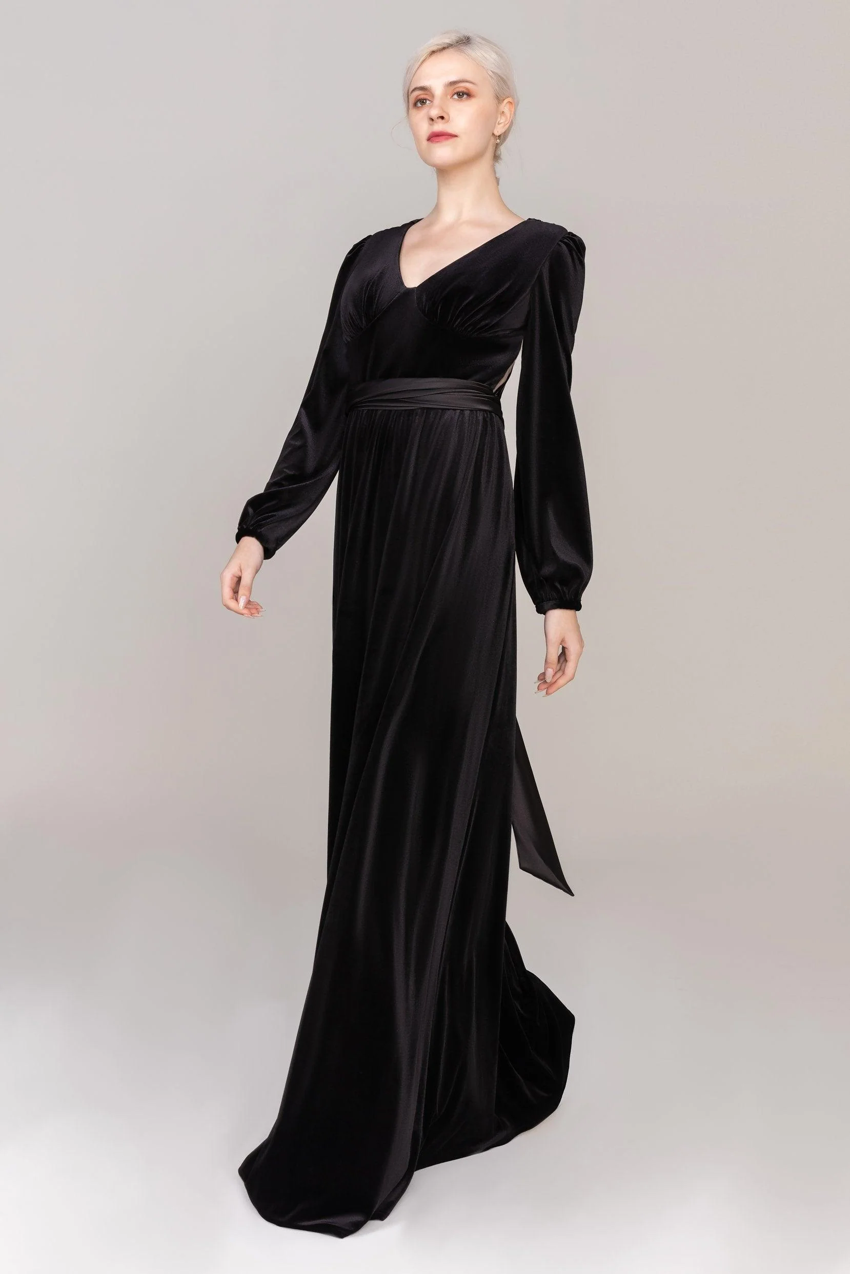 Cocomelody Sheath-Column Floor Length Velvet Dress