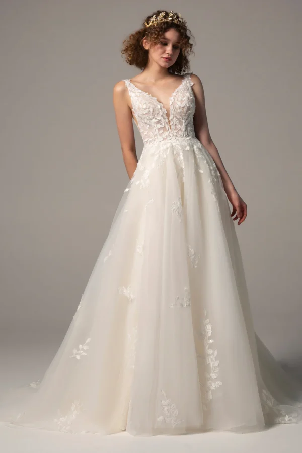 Cocomelody A-Line Court Train Tulle Wedding Dress