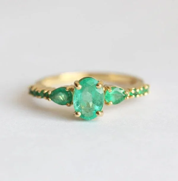 Capri Green Emerald Cluster Ring