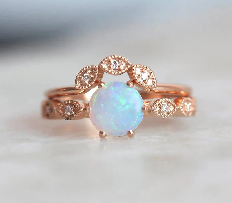 Capucinne India Round Opal Ring Rose Gold