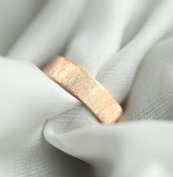 Capucinne June Brushed 4Mm Gold Wedding Band