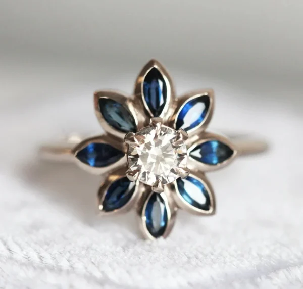 Capucinne Katy Round Diamond Blue Sapphire Ring