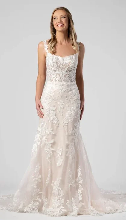 Elegant floral floor length wedding dress