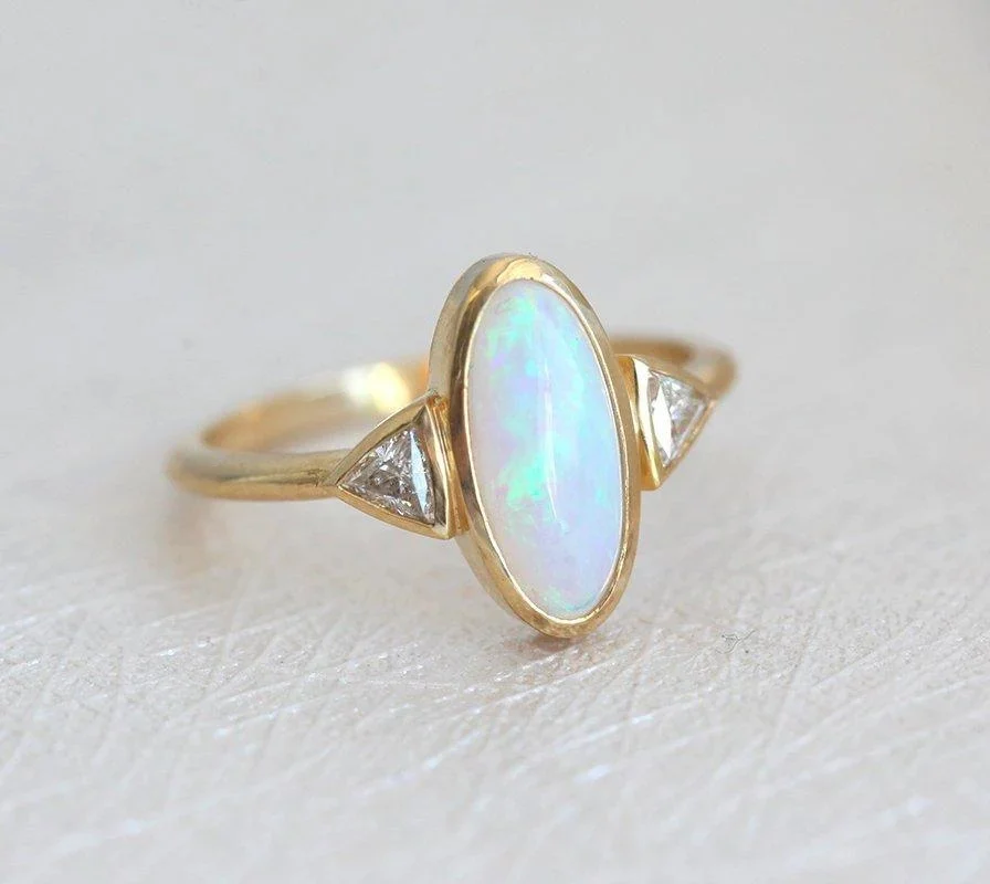 Capucinne Montserrat Oval Opal Ring