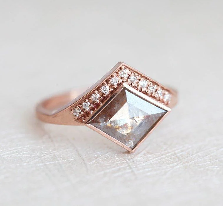 Capucinne Raido Kite Salt & Pepper Diamond Ring Rose Gold