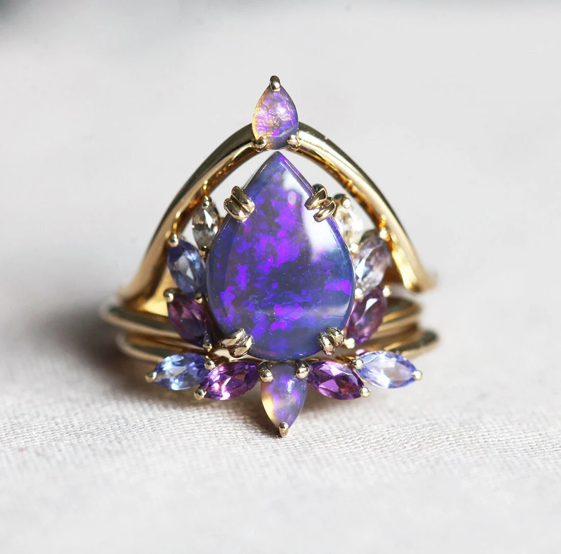 Capucinne Pear Black Opal Ring Set