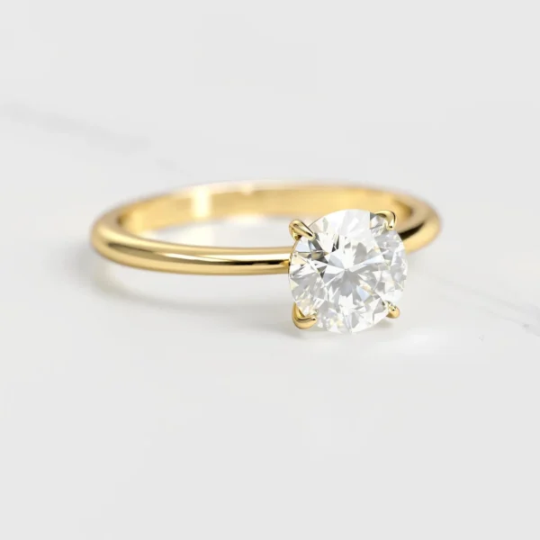 Capucinne Round Solitaire Moissanite Ring