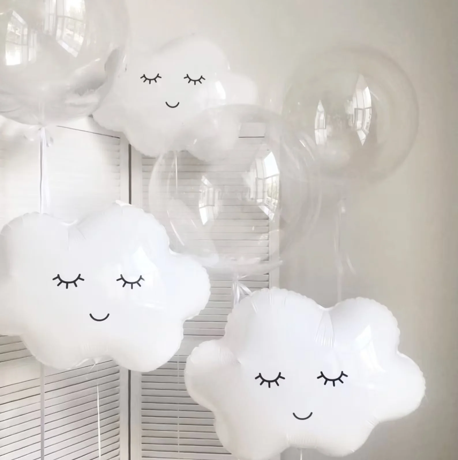 Dreamy Cloud and Clear Balloon Set