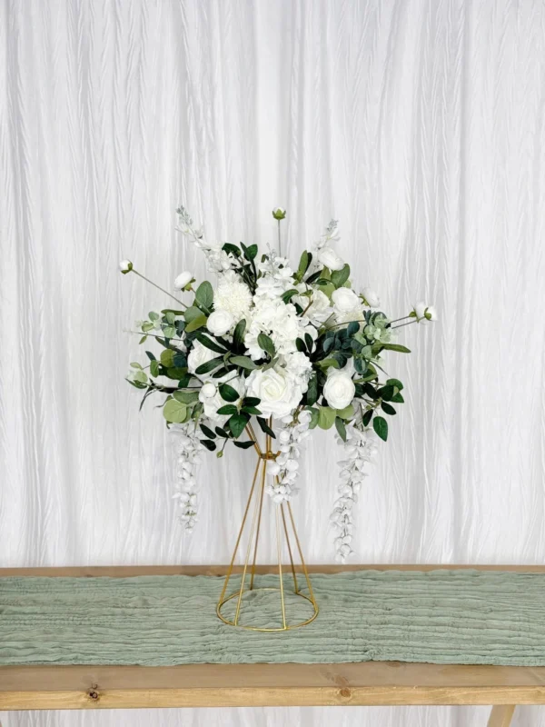 White Wedding Table Arrangement