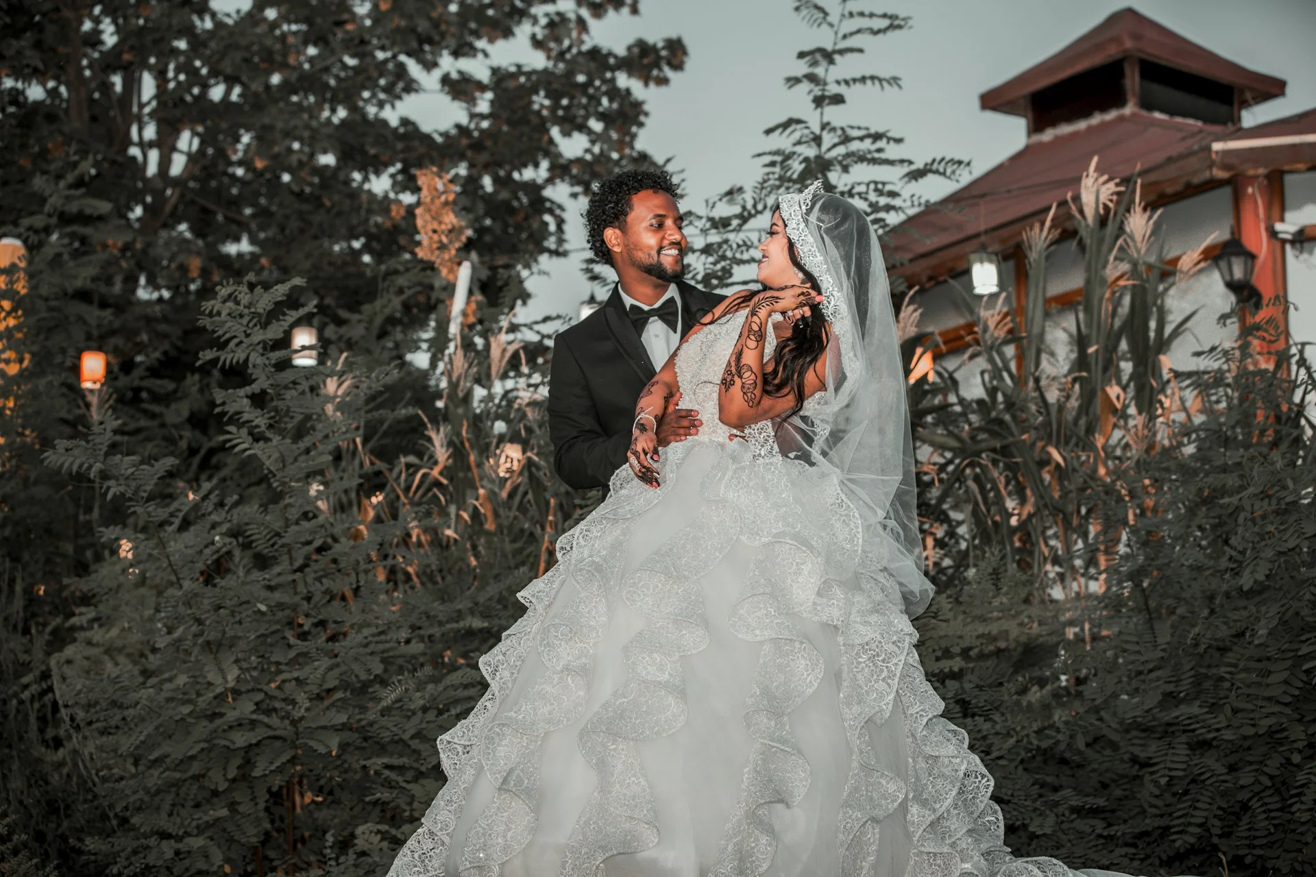 Bride and groom outdoor wedding photo