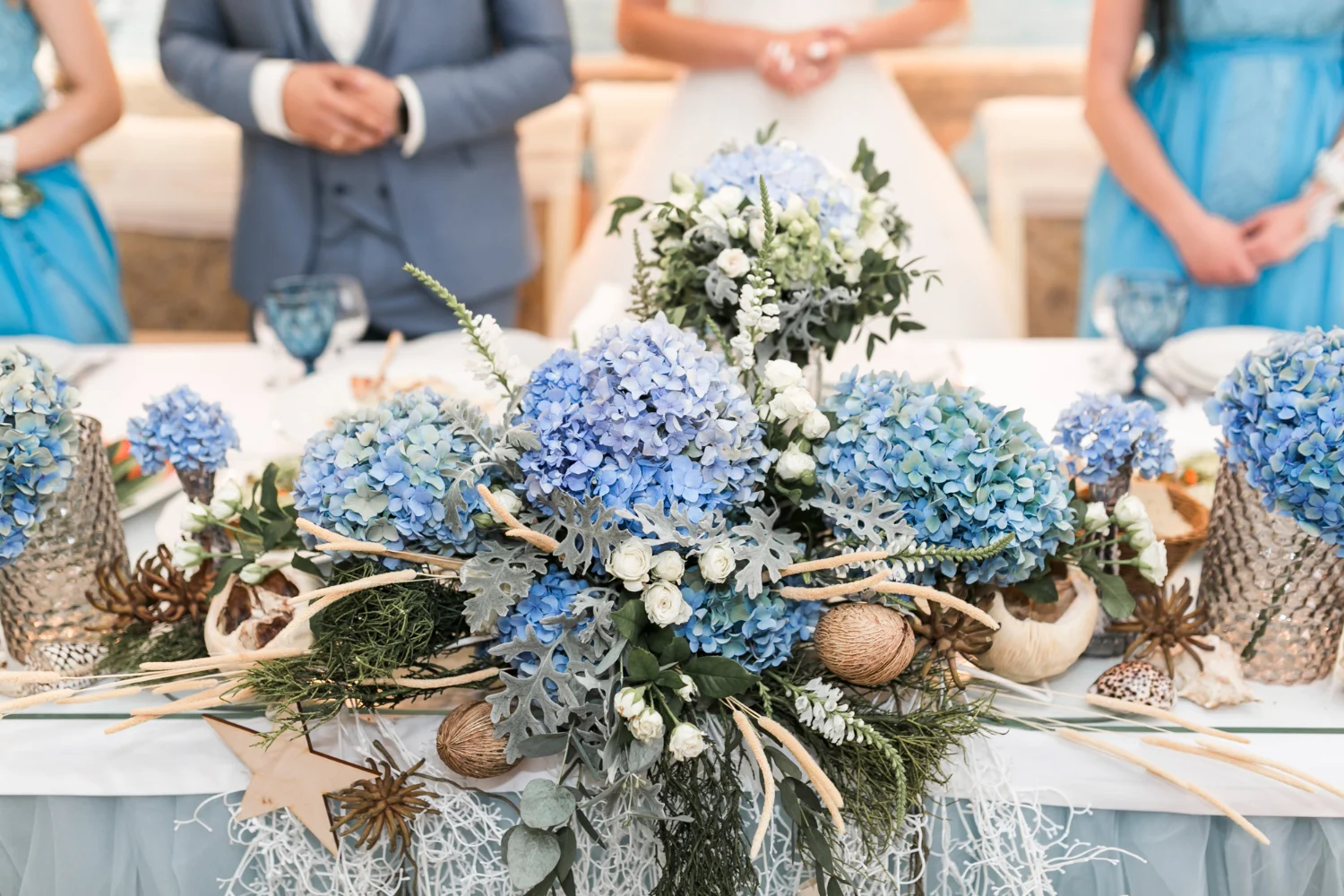 Wedding reception with blue flowers